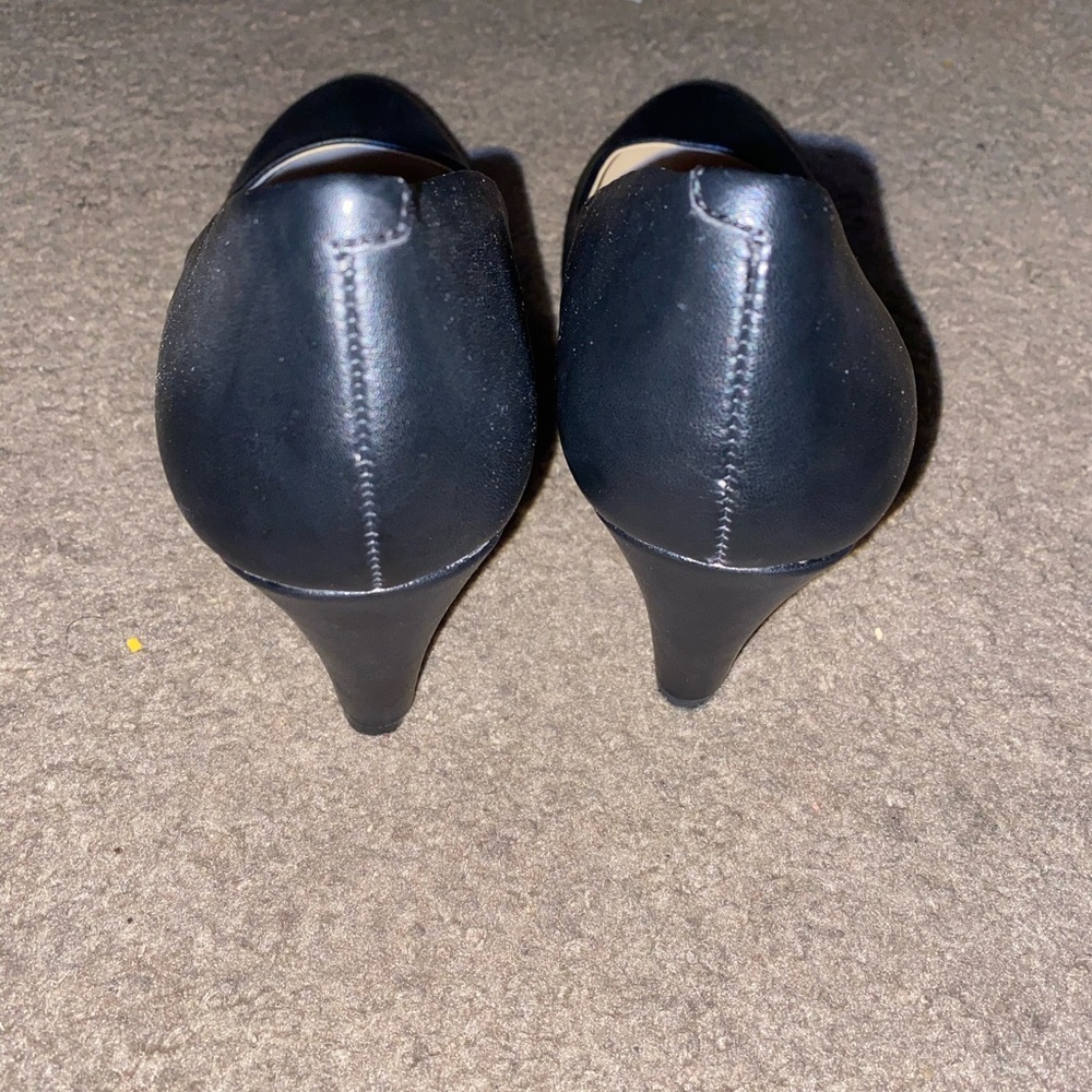 Jessica Simpson heels - Picture 3 of 4